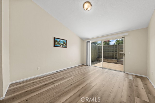 Detail Gallery Image 7 of 16 For 684 Parkview Dr, Lake Elsinore,  CA 92530 - 2 Beds | 1 Baths