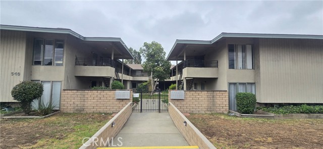 540 E 7th Street, Upland CA: https://media.crmls.org/medias/f46be6b8-8dc4-42fb-a13f-18a3b7ca6fdc.jpg