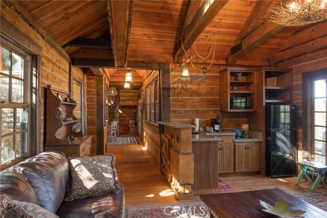 Detail Gallery Image 39 of 52 For 26329 Spyglass, Lake Arrowhead,  CA 92352 - 5 Beds | 3/1 Baths