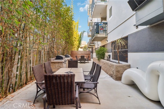 Detail Gallery Image 32 of 41 For 903 S New Hampshire Ave #303,  Los Angeles,  CA 90006 - 3 Beds | 2 Baths