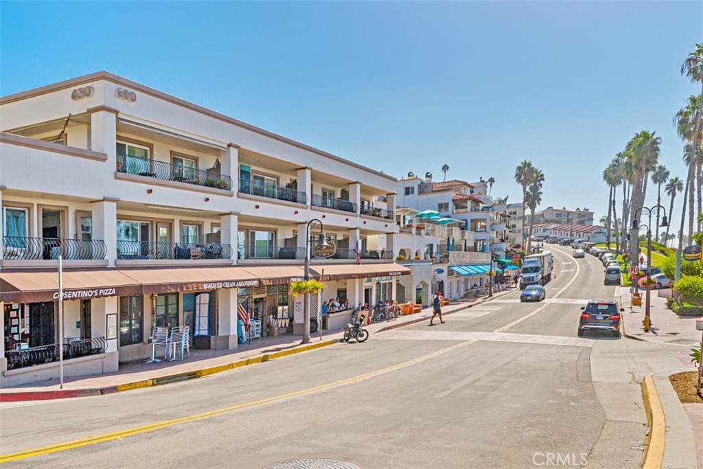MLS #OC25110175 img 2