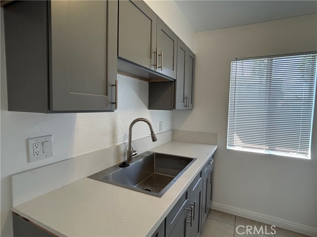 Detail Gallery Image 8 of 21 For 9079 Colony, Riverside,  CA 92503 - 2 Beds | 1 Baths