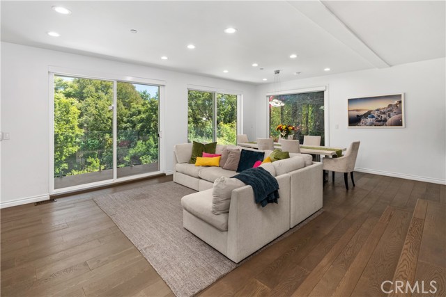 7670 Woodrow Wilson Drive, Los Angeles CA: https://media.crmls.org/medias/f46e66ef-d44e-4729-baec-0db9ba160108.jpg