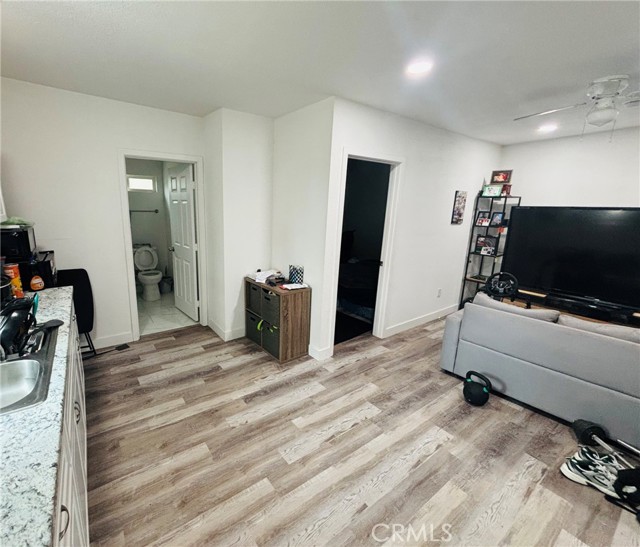 Detail Gallery Image 5 of 7 For 450 Palermo Way, La Habra,  CA 90631 - 5 Beds | 3 Baths