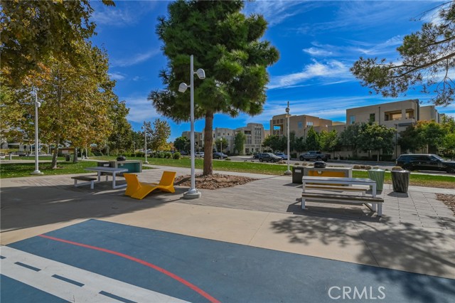 727 Beacon, Irvine CA: https://media.crmls.org/medias/f46f0c76-6b0b-4058-8dd5-81a38006e9a7.jpg