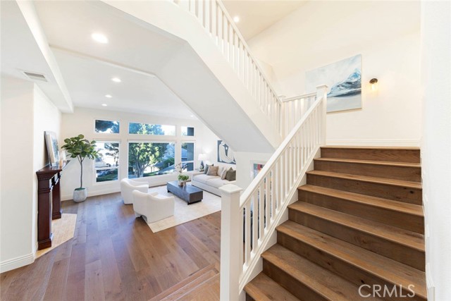 Detail Gallery Image 31 of 56 For 16 Lucerne, Newport Beach,  CA 92660 - 4 Beds | 3/1 Baths