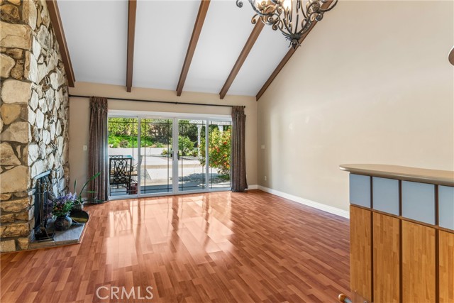 Detail Gallery Image 14 of 34 For 4432 Leydon Ave, Woodland Hills,  CA 91364 - 3 Beds | 2 Baths