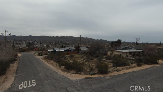 Detail Gallery Image 5 of 8 For 61791 Oleander Dr, Joshua Tree,  CA 92252 - – Beds | – Baths