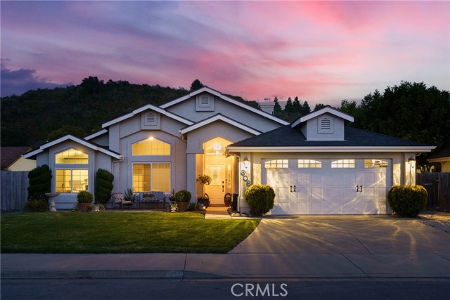 608 Grove Court, Arroyo Grande CA: https://media.crmls.org/medias/f4705449-c221-4466-9c6b-f8b9c6fdf6a3.jpg