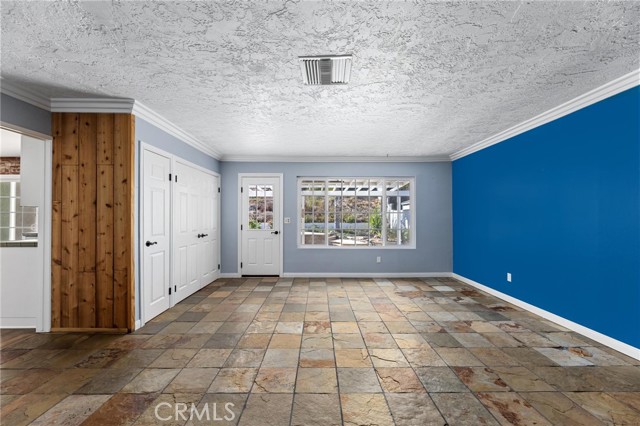 Detail Gallery Image 15 of 48 For 829 Greenbriar Ave, Simi Valley,  CA 93065 - 3 Beds | 2 Baths