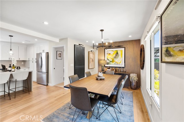 Detail Gallery Image 17 of 69 For 23202 Aetna St, Woodland Hills,  CA 91367 - 5 Beds | 4 Baths