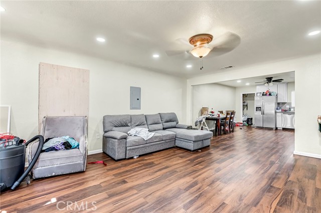 Detail Gallery Image 12 of 43 For 24110 Avenue 14, Madera,  CA 93637 - – Beds | – Baths