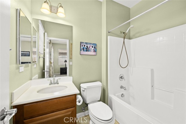 Detail Gallery Image 14 of 30 For 2521 E Smiderle, Ontario,  CA 91764 - 4 Beds | 3/1 Baths