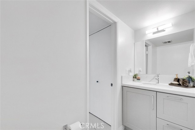 Detail Gallery Image 17 of 36 For 15970 Hyde Ct, Fountain Valley,  CA 92708 - 2 Beds | 1/1 Baths