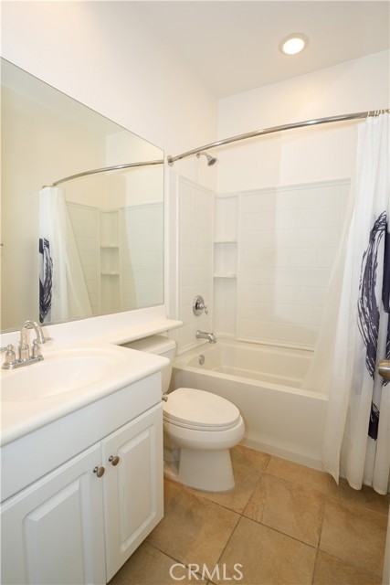 Detail Gallery Image 11 of 19 For 202 W Cork Tree Dr, Orange,  CA 92865 - 3 Beds | 2/1 Baths