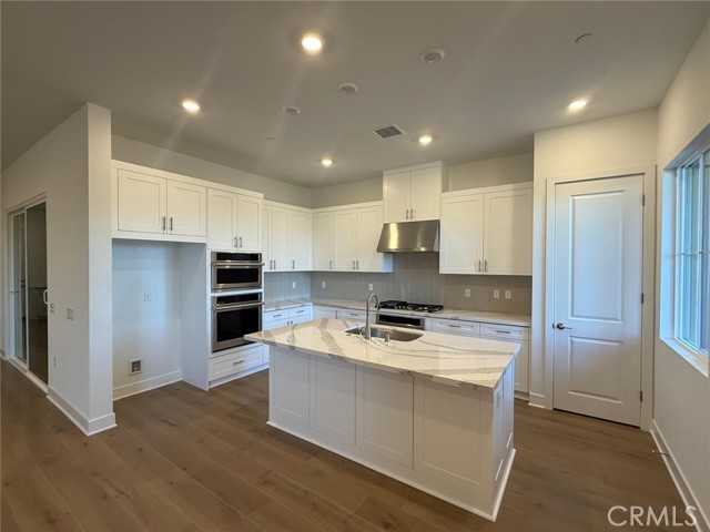 Detail Gallery Image 17 of 33 For 153 Great Park Blvd, Irvine,  CA 92618 - 4 Beds | 3 Baths