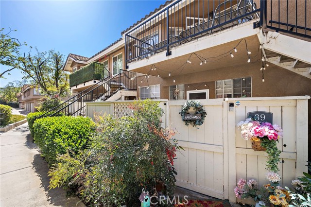 Front Image Thumbnail for CROC26085537