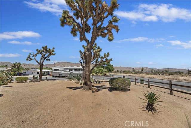 Detail Gallery Image 10 of 48 For 56287 Navajo Trl, Yucca Valley,  CA 92284 - 2 Beds | 1 Baths