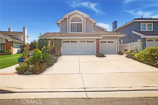 54 Richmond, Laguna Niguel CA: https://media.crmls.org/medias/f475b495-2c4b-41b2-ab8f-736a584d2434.jpg