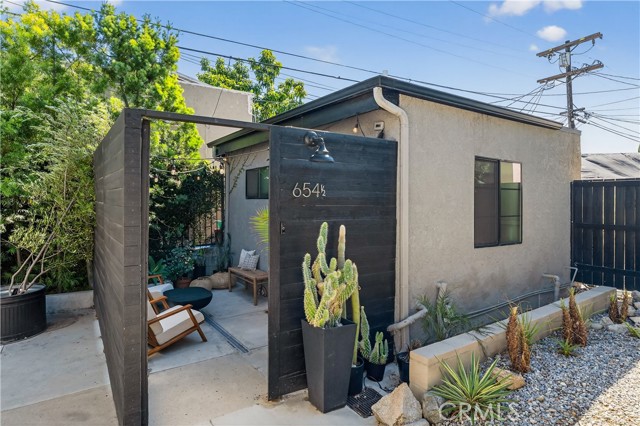 Detail Gallery Image 5 of 45 For 654 S Soto St, Los Angeles,  CA 90023 - 4 Beds | 4 Baths