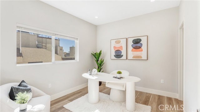 Image 9 of 41 For 1821 Westholmes Ave Avenue 1821