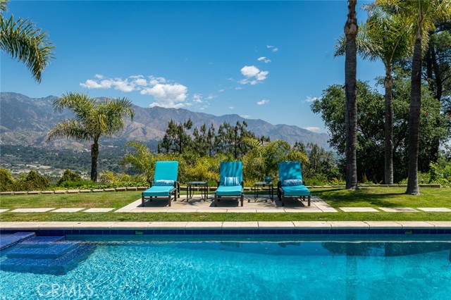 420 Inverness Drive, La Canada Flintridge CA: https://media.crmls.org/medias/f477027c-5daa-4c1f-ace9-5077f55131c9.jpg