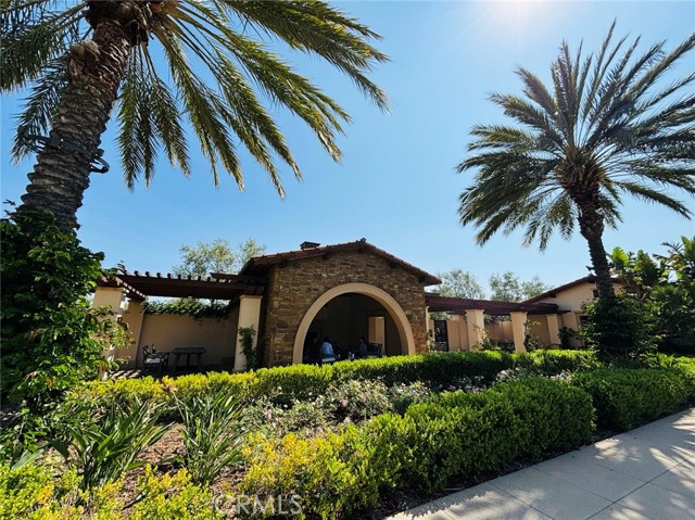 10 Shadybend, Irvine CA: https://media.crmls.org/medias/f477229f-593e-4f1c-9db8-f0f0df166c85.jpg