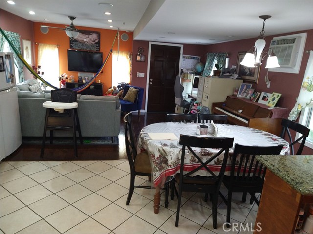 23450 NEWHALL Avenue, Newhall CA: https://media.crmls.org/medias/f47738b0-ac08-4415-a8ac-da035721a487.jpg