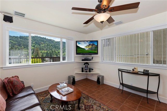 24184 Zurich Drive, Crestline, CA, 92325 24184 Zurich Drive, Crestline, CA, 92325