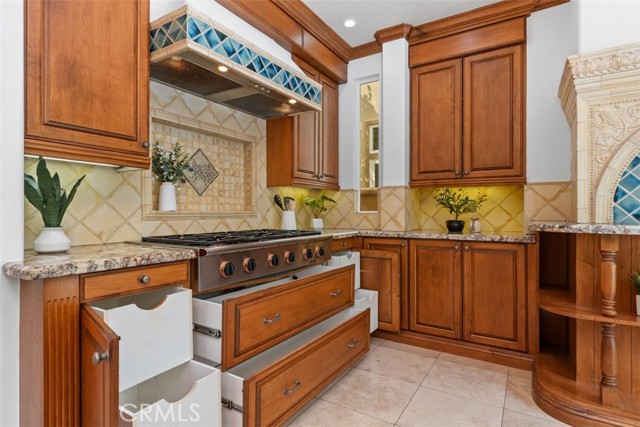 Detail Gallery Image 25 of 66 For 16 Mariposa, Rancho Santa Margarita,  CA 92679 - 5 Beds | 3/1 Baths