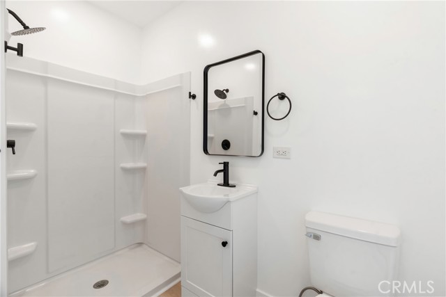 Detail Gallery Image 28 of 49 For 201 Lincoln St, Bakersfield,  CA 93305 - 3 Beds | 2 Baths