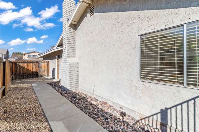 Detail Gallery Image 31 of 40 For 2116 Edam, Lancaster,  CA 93536 - 3 Beds | 2 Baths