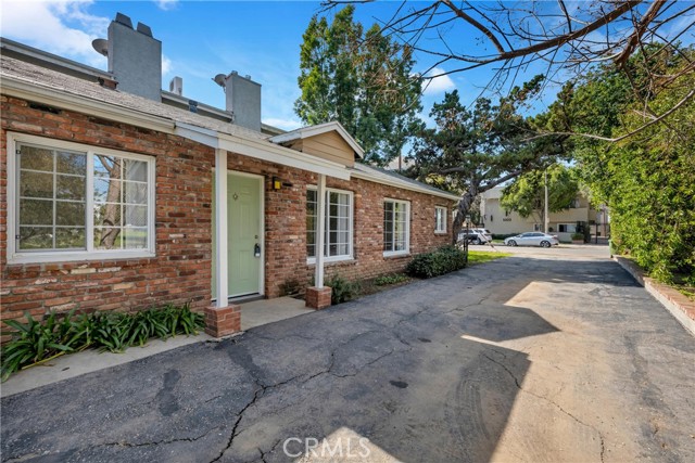 5026 Tilden Avenue photo 8