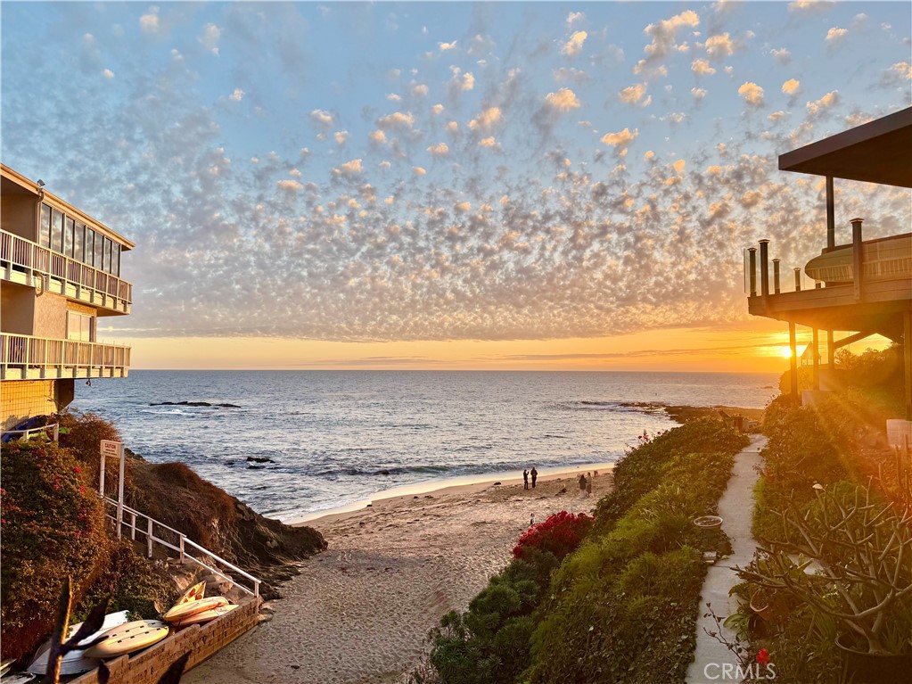 697 Cliff Drive