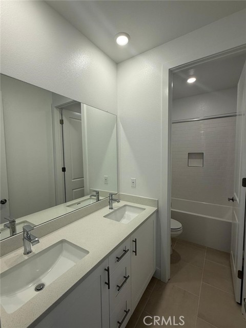 Detail Gallery Image 23 of 33 For 153 Great Park Blvd, Irvine,  CA 92618 - 4 Beds | 3 Baths