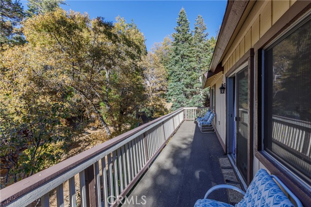 Detail Gallery Image 9 of 26 For 467 Cimarron Ln, Lake Arrowhead,  CA 92352 - 4 Beds | 2 Baths