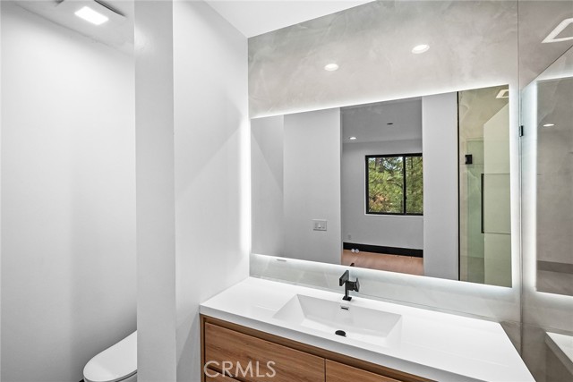129 Winding Lane, Big Bear City CA: https://media.crmls.org/medias/f47adb0d-b895-4e7b-abe9-da5d1b0f204f.jpg