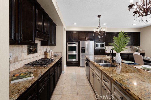 2965 Bluegrass Lane, Fullerton CA: https://media.crmls.org/medias/f47b3a14-7bca-43dd-a2a4-ec9e8be714ea.jpg