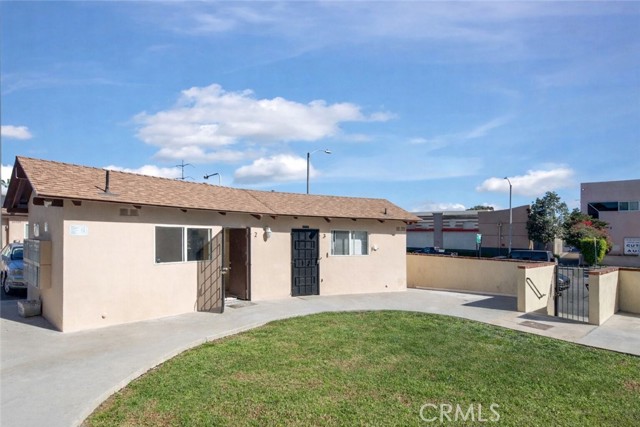 Detail Gallery Image 4 of 7 For 16925 Prairie, Torrance,  CA 90504 - – Beds | – Baths