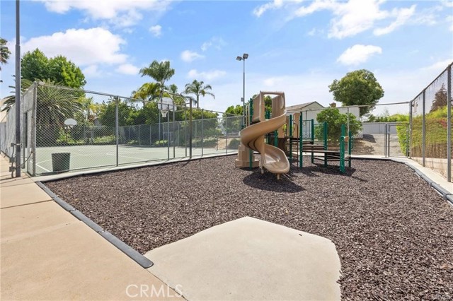 431 Devonshire, Brea CA: https://media.crmls.org/medias/f47c6c84-d184-42e4-b277-d3c4f16bd3fc.jpg