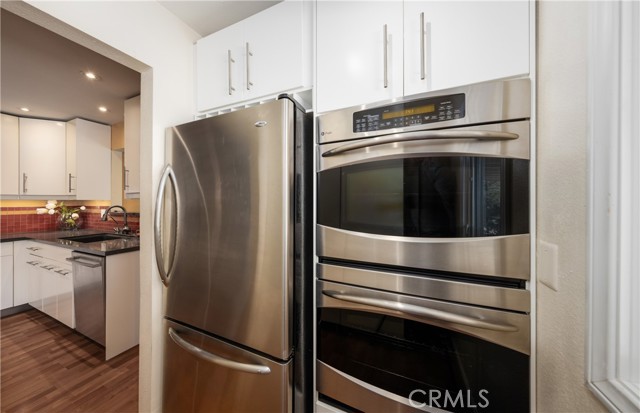 Detail Gallery Image 14 of 38 For 645 Alta Loma Dr, Redlands,  CA 92373 - 4 Beds | 2 Baths
