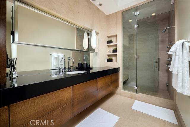 9 Sailcrest, Newport Coast CA: https://media.crmls.org/medias/f47dce9e-548e-4845-9c4b-778bceda04f8.jpg