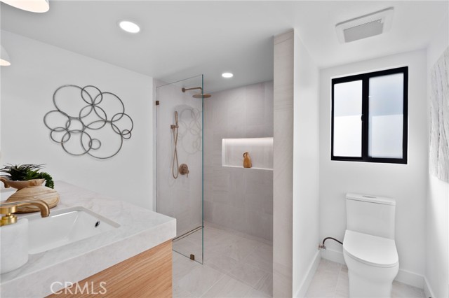 1975 E Mark Leslie, Palm Springs, CA 92264