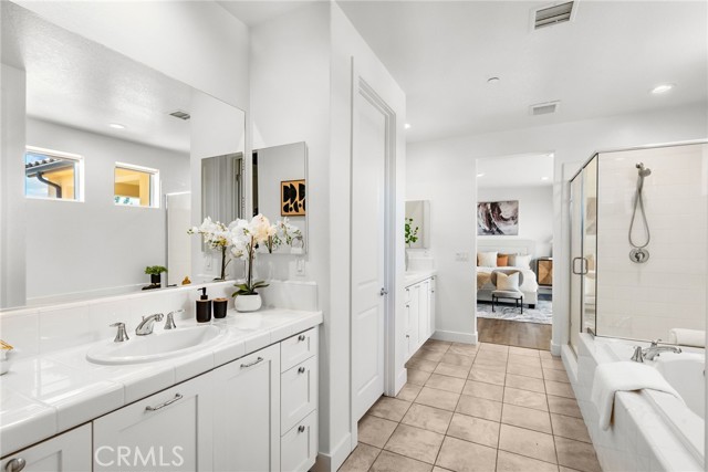 19162 Lauren Lane, Saugus CA: https://media.crmls.org/medias/f47e1c4e-3de4-46d0-81b1-55f163816a91.jpg