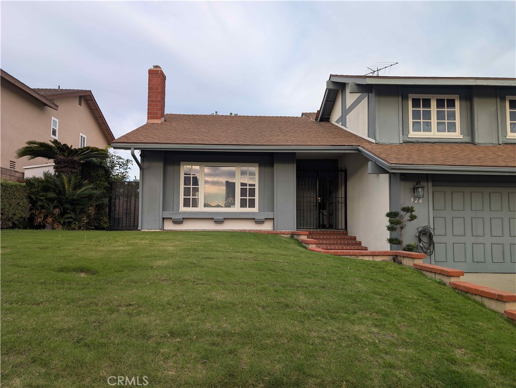 926 W Alfred