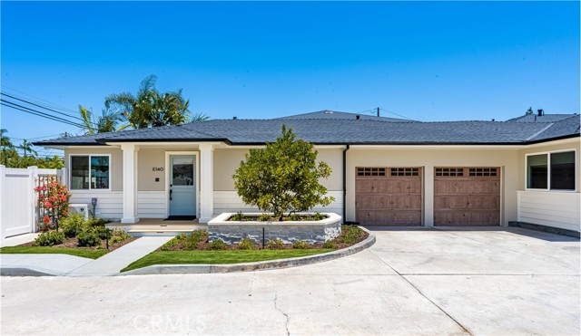 2134 Orange Avenue, Costa Mesa CA: https://media.crmls.org/medias/f47fef0e-9d9c-4451-a762-73a3f5ad2f05.jpg