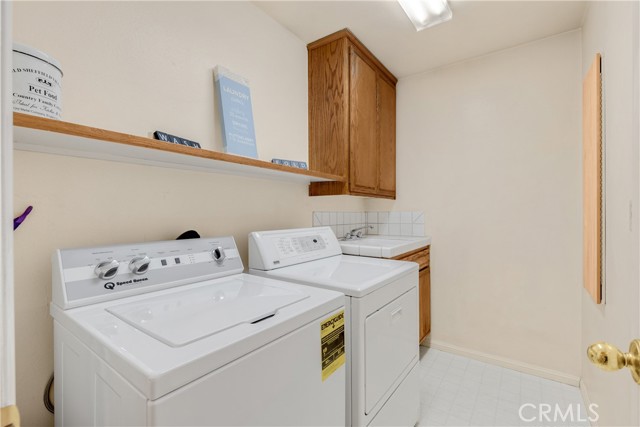 Detail Gallery Image 31 of 49 For 2810 E Burntwood Ave, Anaheim,  CA 92806 - 4 Beds | 2/1 Baths
