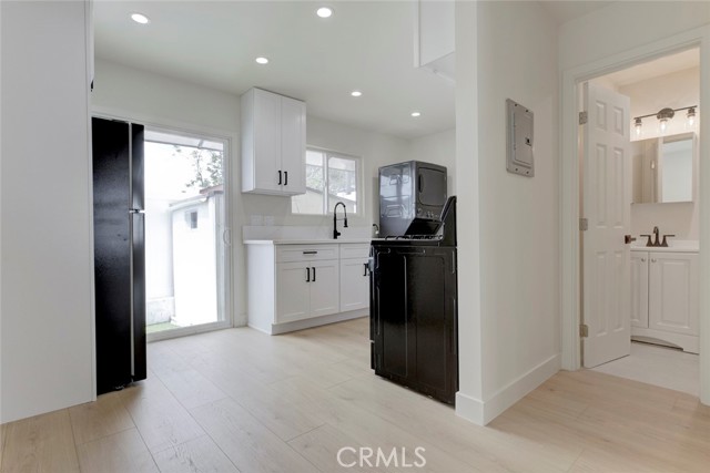 Detail Gallery Image 8 of 32 For 9917 Marcus Ave #9917,  Tujunga,  CA 91042 - 2 Beds | 1/1 Baths