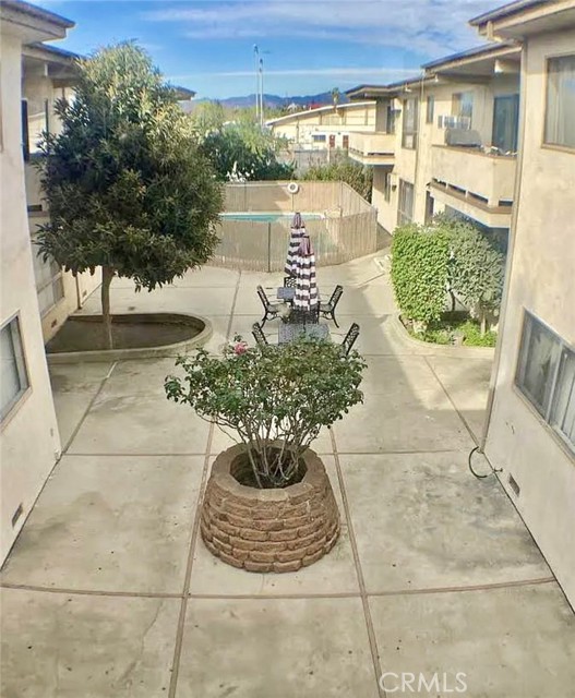 Detail Gallery Image 13 of 14 For 14823 Gilmore 106w,  Van Nuys,  CA 91411 - 1 Beds | 1 Baths