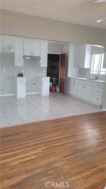 14141 Donegal Drive, Garden Grove CA: https://media.crmls.org/medias/f481dc48-1165-4926-92a3-89bb427e2911.jpg